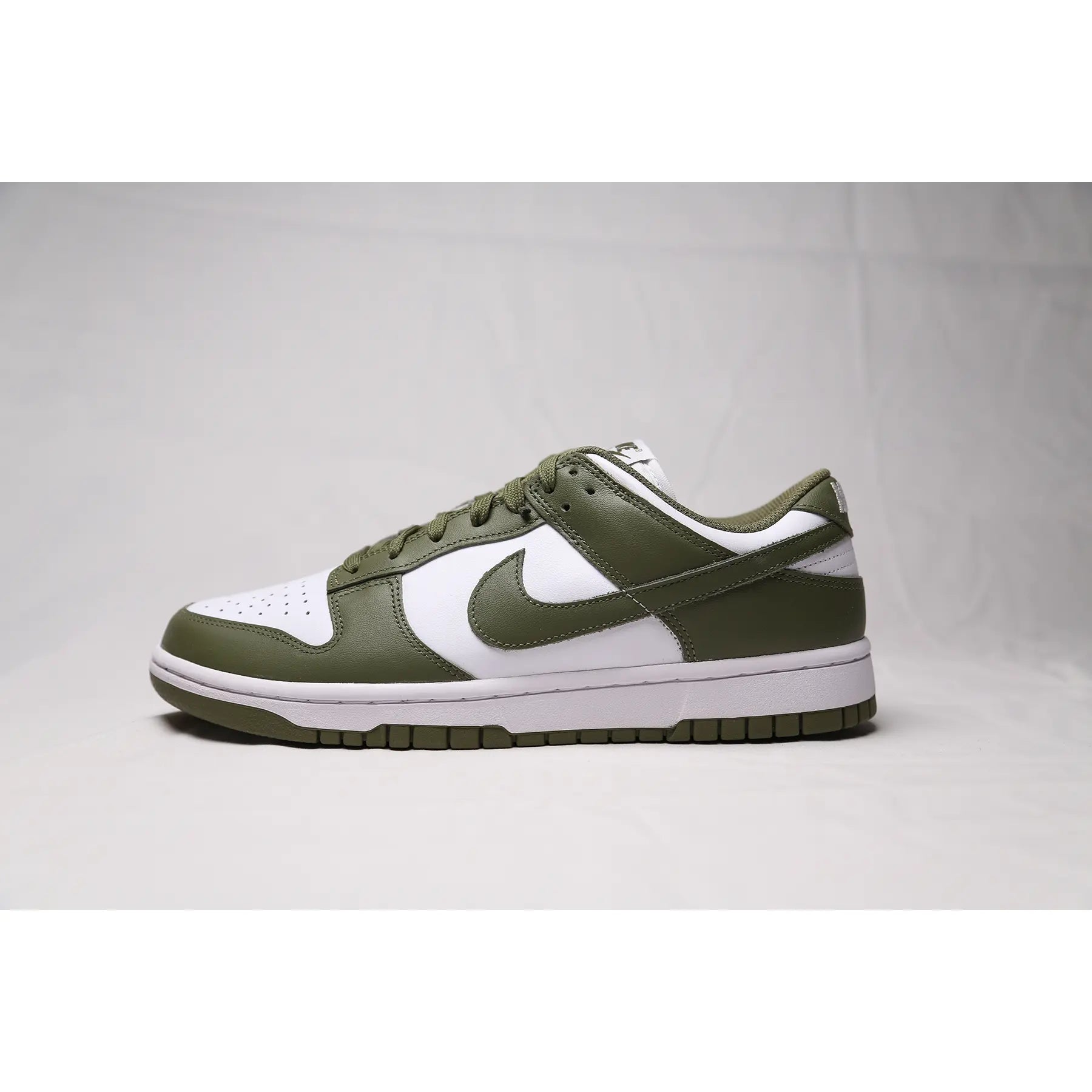 Nike Dunk Low Medium Olive